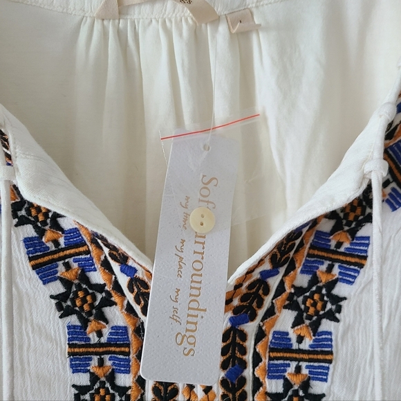 NWT Soft Surrondings Emnroidered Boho Top - Picture 4 of 5